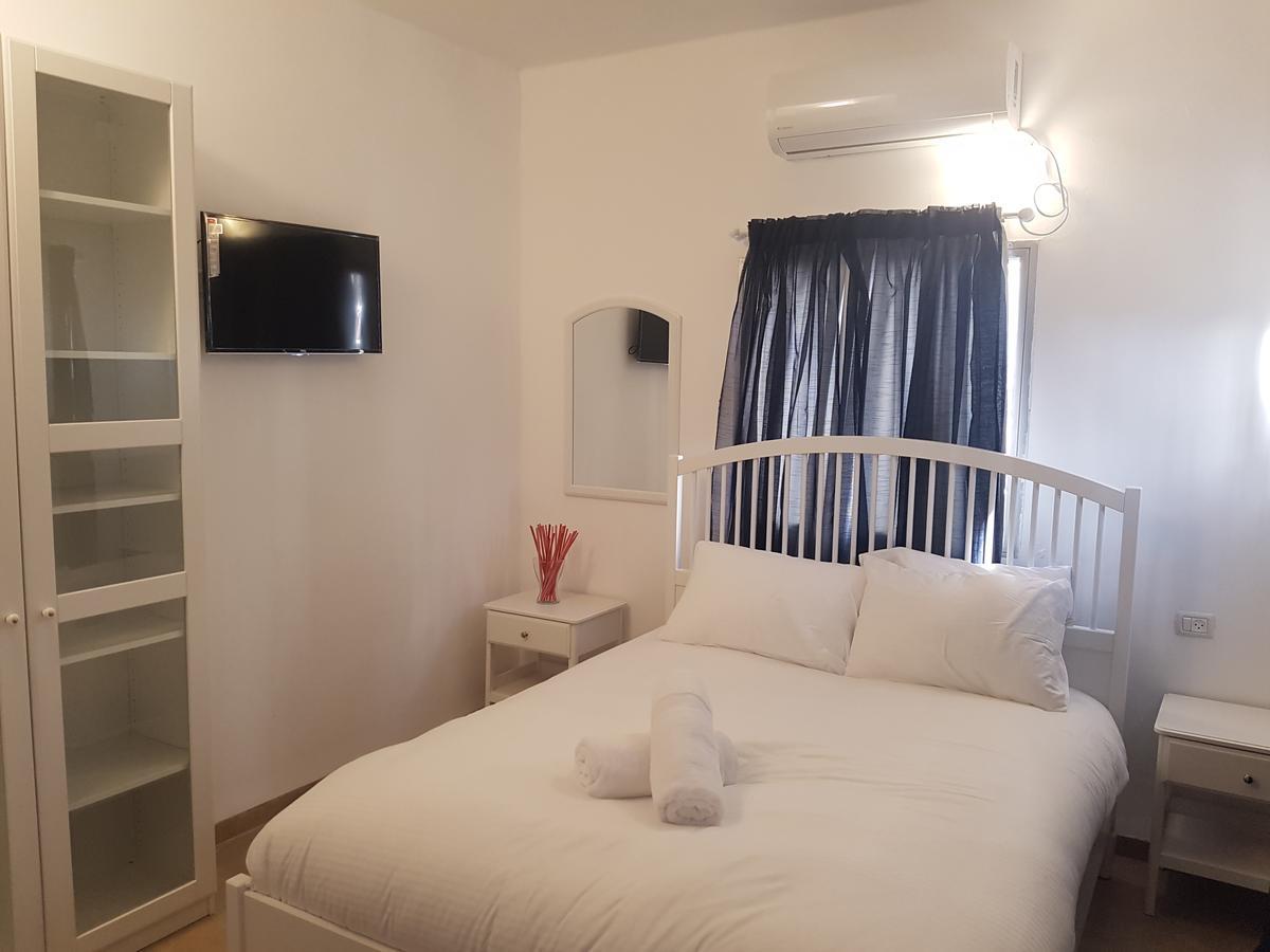 אבני החושן- Avnei Hoshen Aparthotel Naharija Kültér fotó